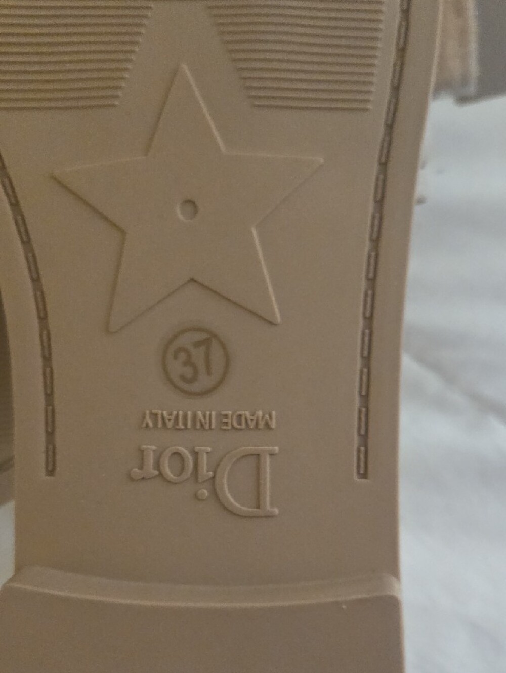 Beige Logo Star-Detail Slide Sandals - Picture 6 of 6